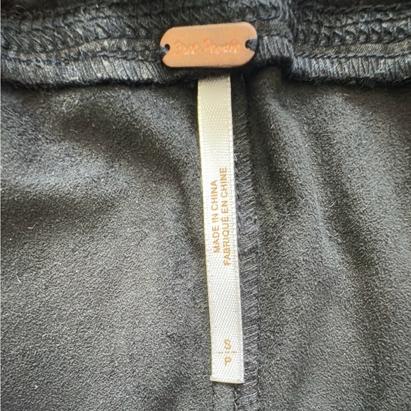 Free People - Picture 3 of 6